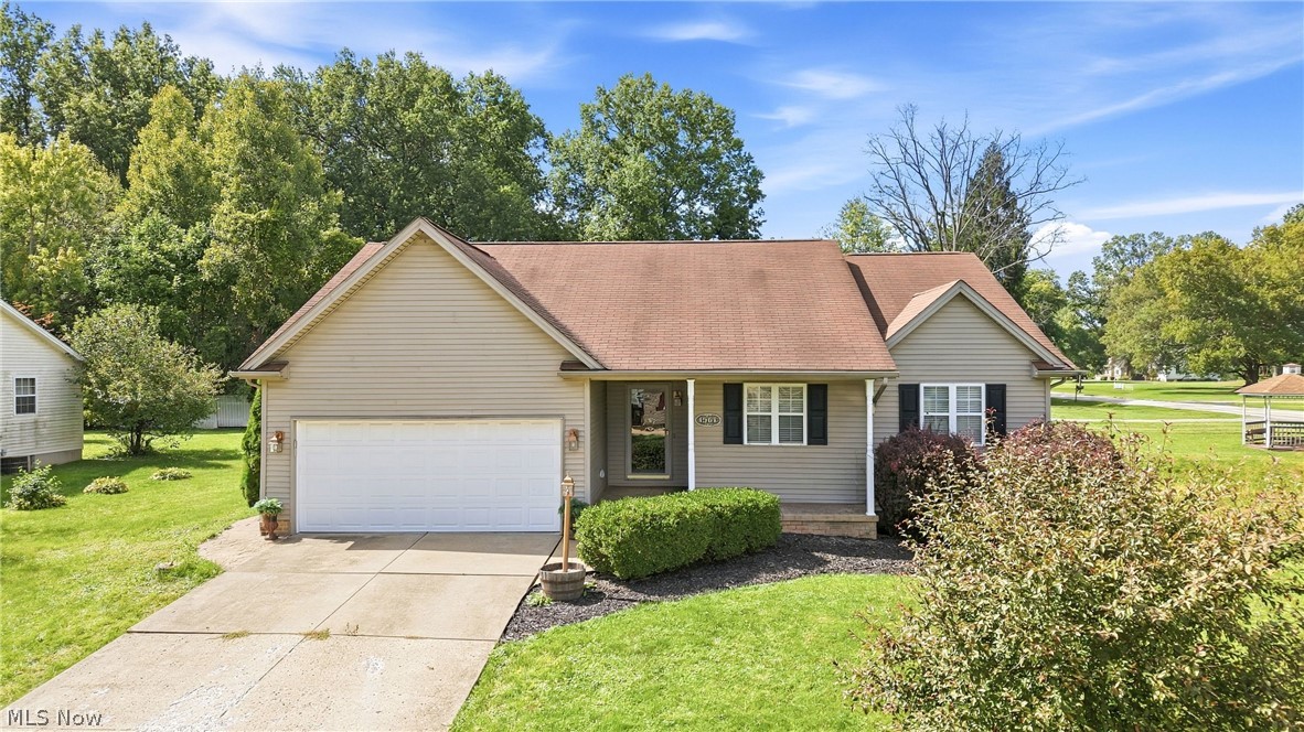 1561 Birch Run Drive NE Warren OH 44483