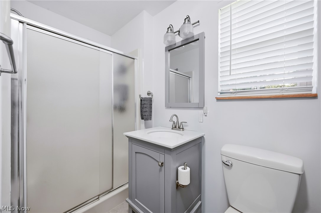 1561 Birch Run Drive NE Warren OH 44483
