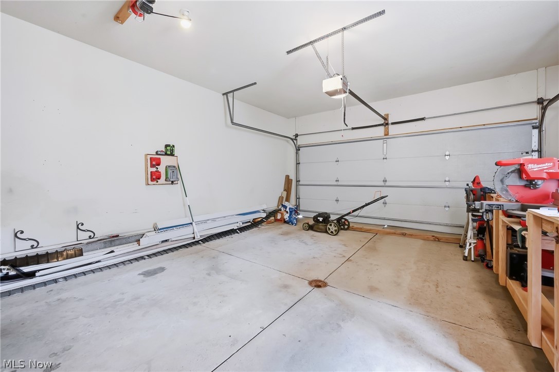 1561 Birch Run Drive NE Warren OH 44483