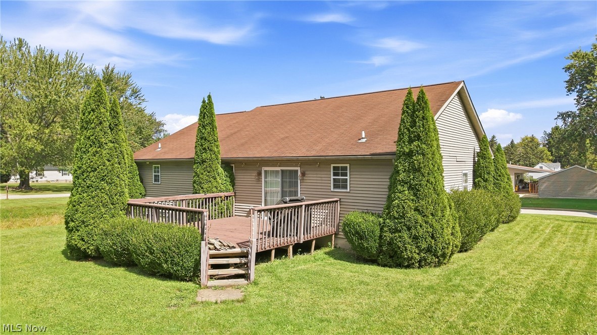 1561 Birch Run Drive NE Warren OH 44483