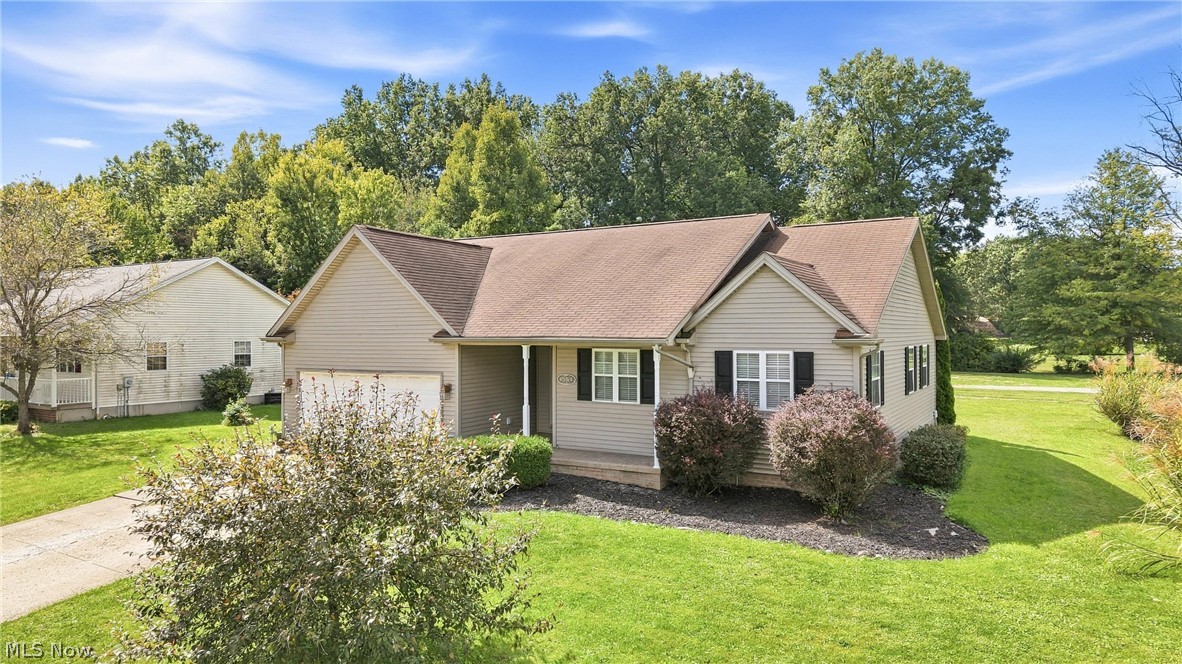1561 Birch Run Drive NE Warren OH 44483
