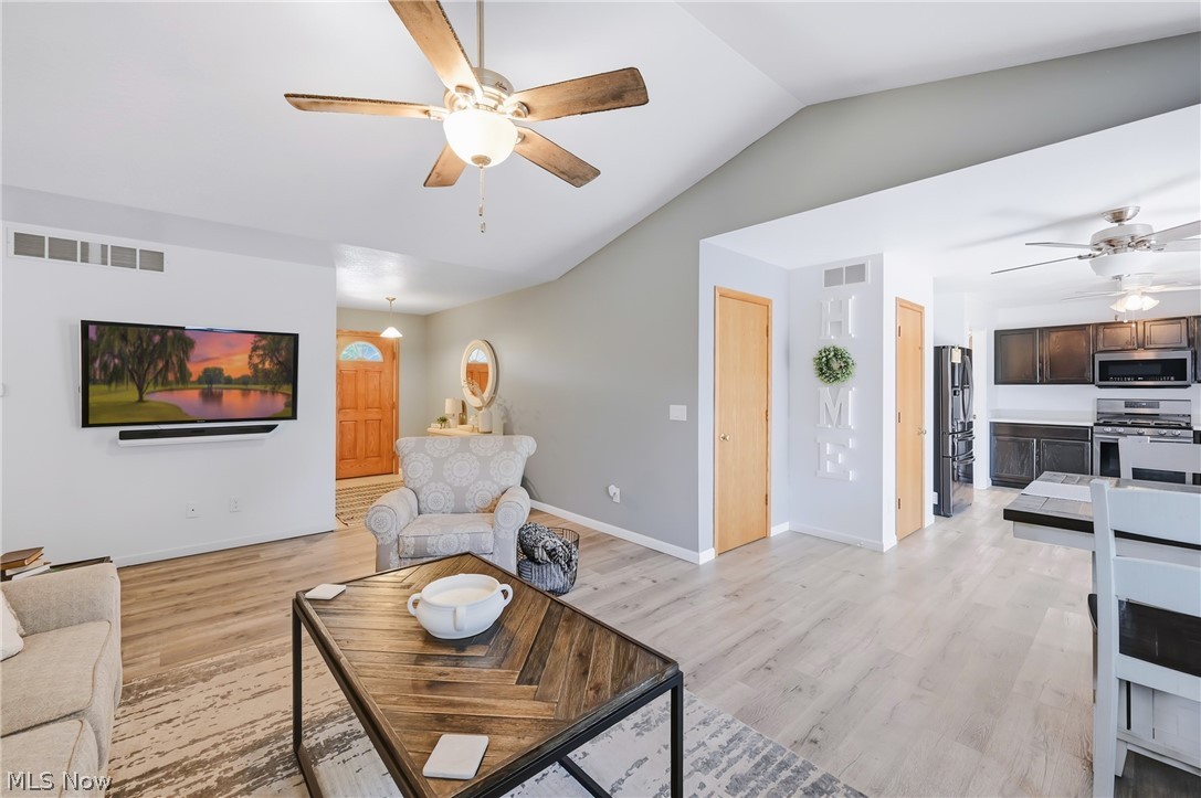 1561 Birch Run Drive NE Warren OH 44483