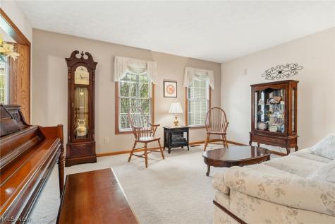 8708 Eastlynn Avenue NW Massillon OH 44646