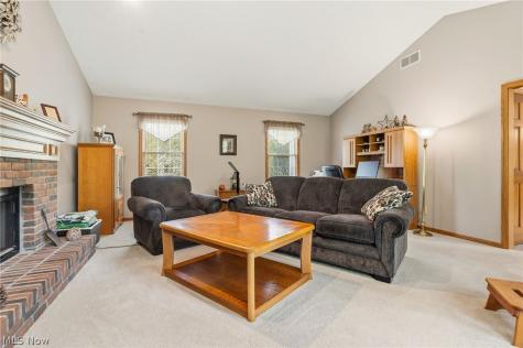 8708 Eastlynn Avenue NW Massillon OH 44646