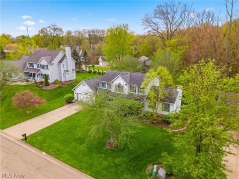 8708 Eastlynn Avenue NW Massillon OH 44646