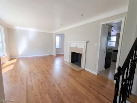 3659 Fenley Road Cleveland OH 44121