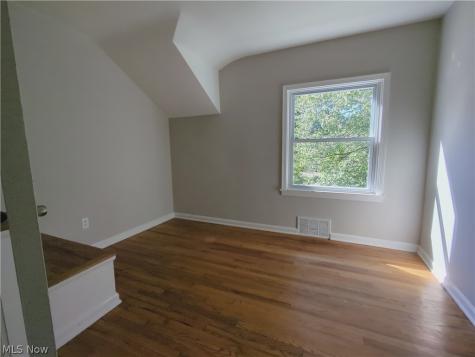3659 Fenley Road Cleveland OH 44121