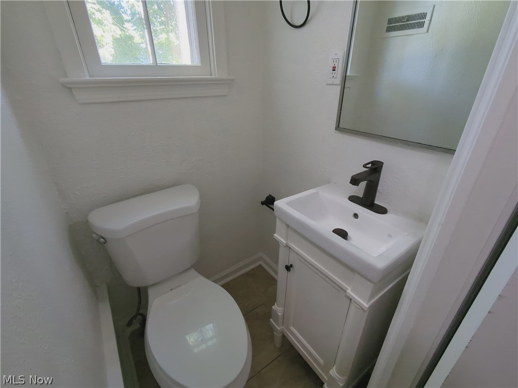 3659 Fenley Road Cleveland OH 44121