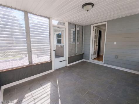3659 Fenley Road Cleveland OH 44121