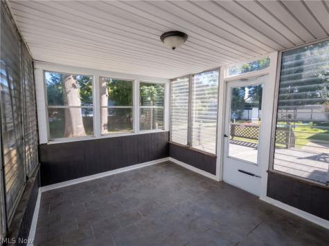 3659 Fenley Road Cleveland OH 44121