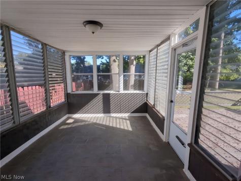 3659 Fenley Road Cleveland OH 44121