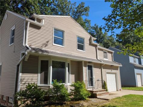 3659 Fenley Road Cleveland OH 44121