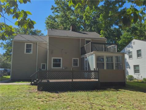 3659 Fenley Road Cleveland OH 44121