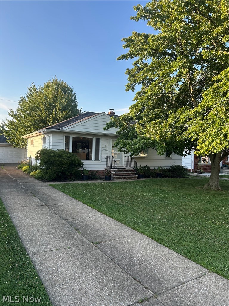 10982 Naomi Drive Parma OH 44130