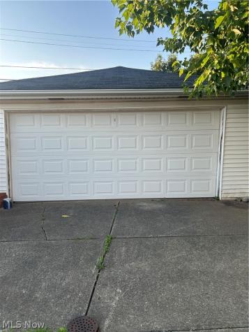 10982 Naomi Drive Parma OH 44130