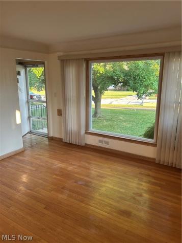 10982 Naomi Drive Parma OH 44130