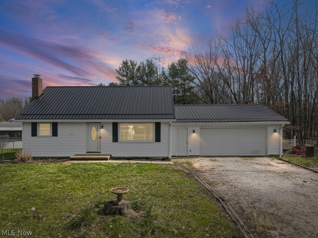 212 Case Road Beloit OH 44609