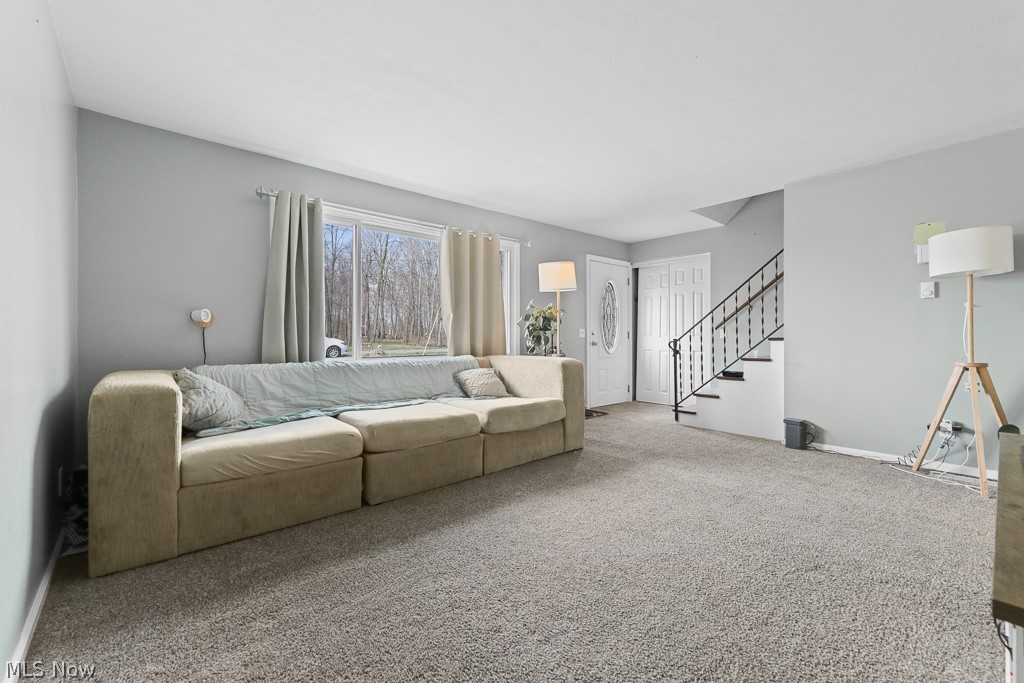 212 Case Road Beloit OH 44609