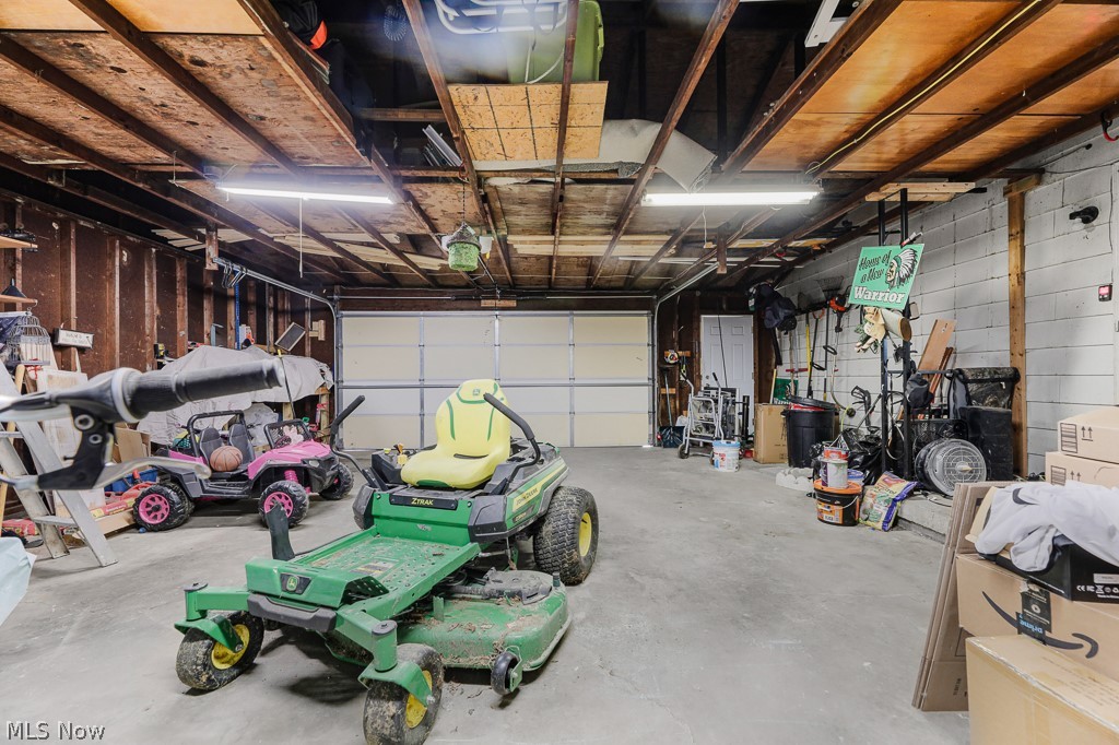 212 Case Road Beloit OH 44609