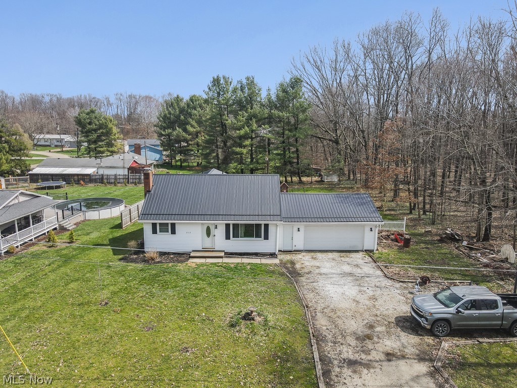 212 Case Road Beloit OH 44609