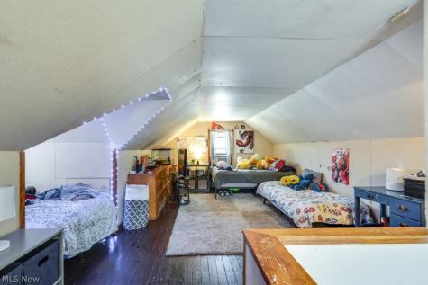 24 Dewhurst Avenue Bedford OH 44146