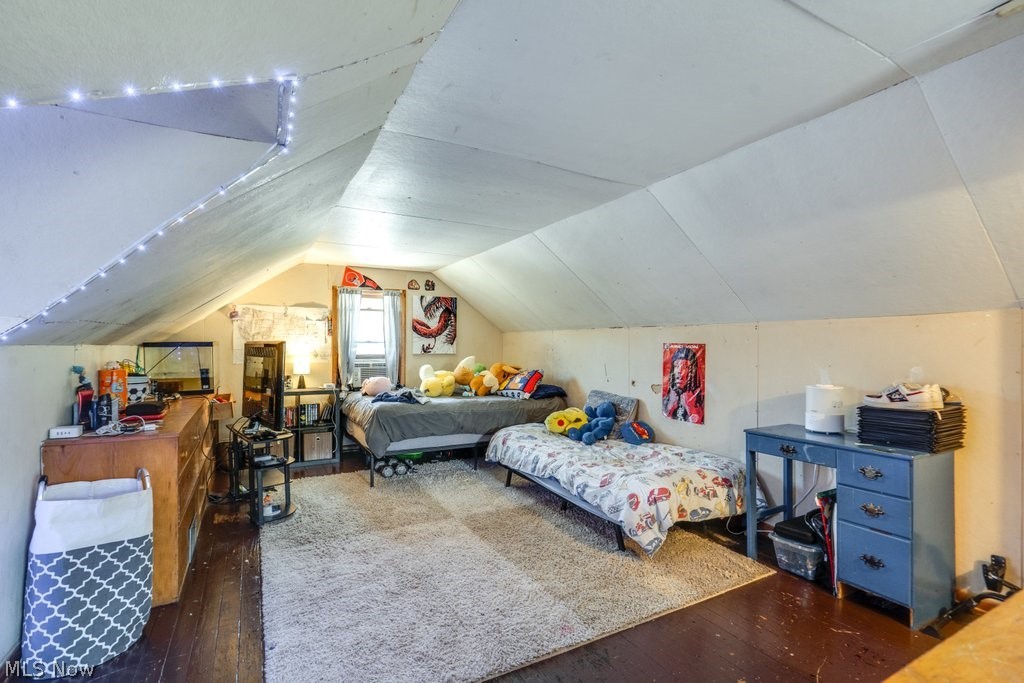 24 Dewhurst Avenue Bedford OH 44146