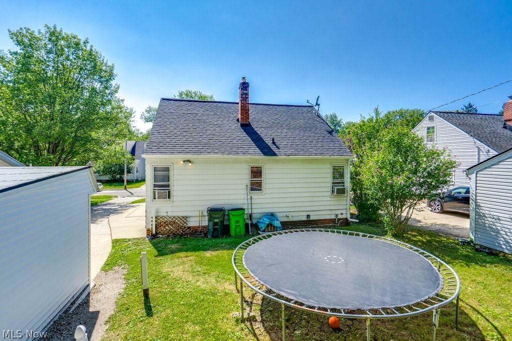 24 Dewhurst Avenue Bedford OH 44146