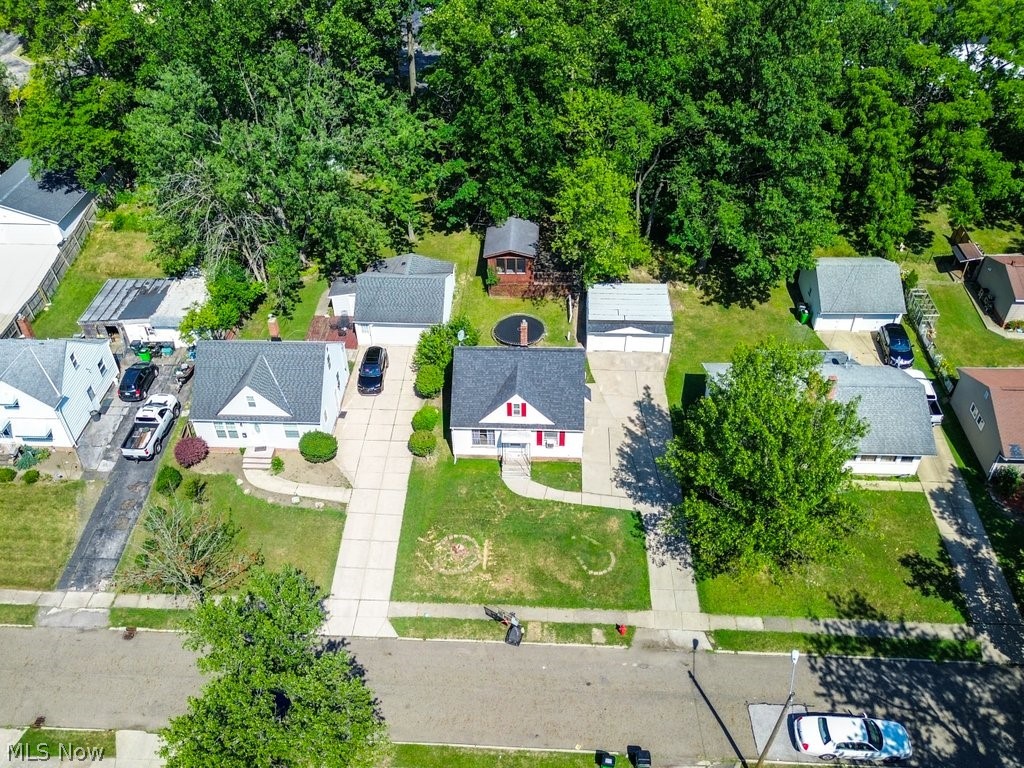 24 Dewhurst Avenue Bedford OH 44146