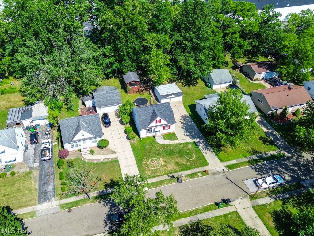 24 Dewhurst Avenue Bedford OH 44146