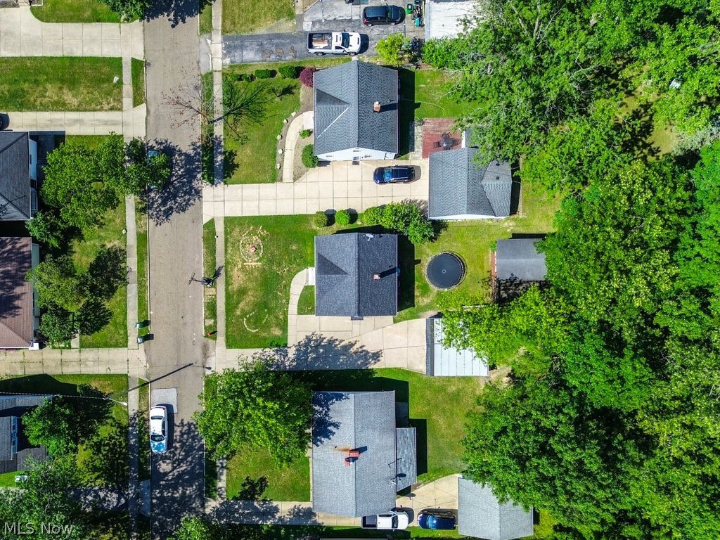 24 Dewhurst Avenue Bedford OH 44146