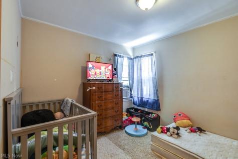 24 Dewhurst Avenue Bedford OH 44146
