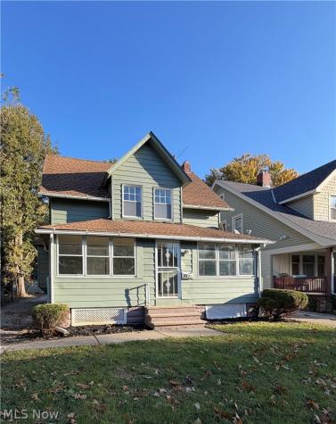 18211 Landseer Road Cleveland OH 44119