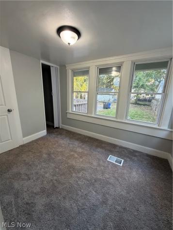 18211 Landseer Road Cleveland OH 44119