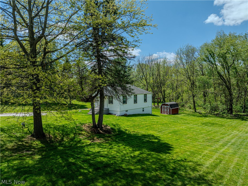 4465 Eastland Avenue NE Louisville OH 44641