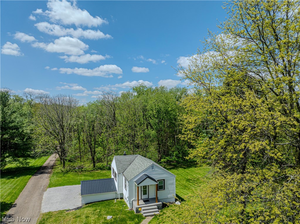 4465 Eastland Avenue NE Louisville OH 44641