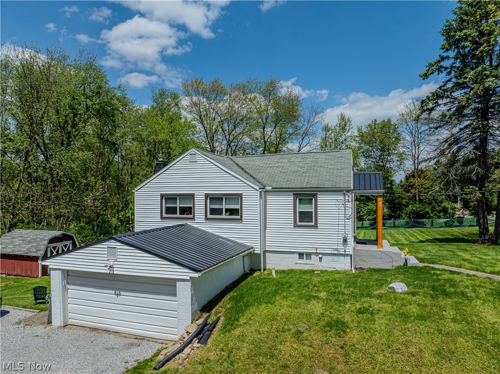 4465 Eastland Avenue NE Louisville OH 44641