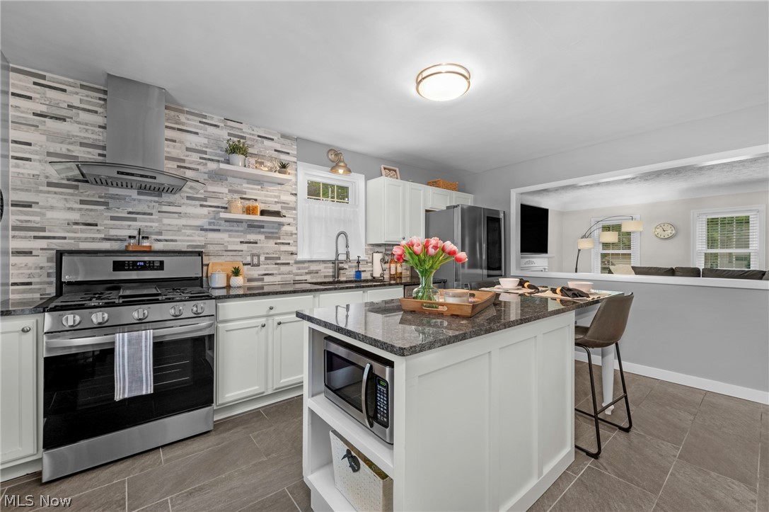 3220 W 231st Street North Olmsted OH 44070