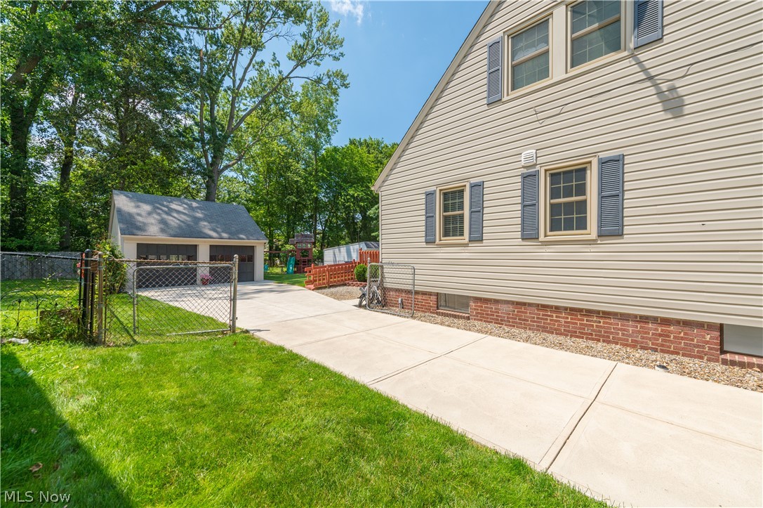 3220 W 231st Street North Olmsted OH 44070