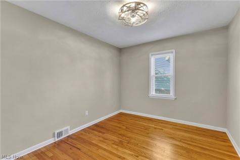 3811 Theota Avenue Parma OH 44134