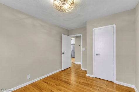 3811 Theota Avenue Parma OH 44134