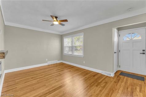 3811 Theota Avenue Parma OH 44134