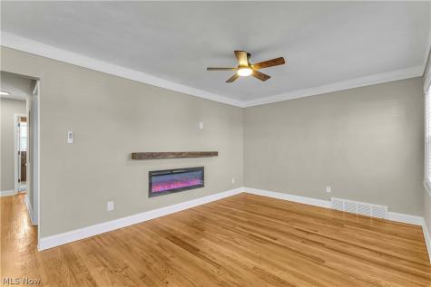 3811 Theota Avenue Parma OH 44134