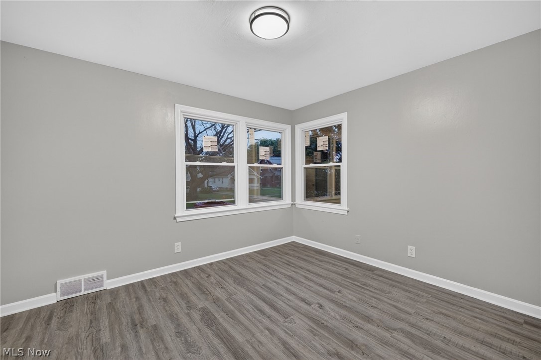 132 S Main Street Austintown OH 44515