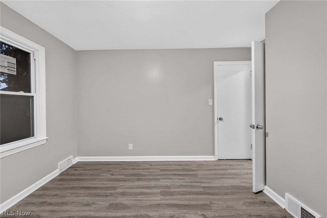 132 S Main Street Austintown OH 44515
