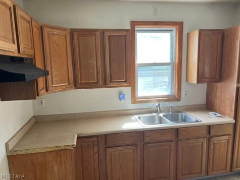 335 Oxford Avenue Elyria OH 44035