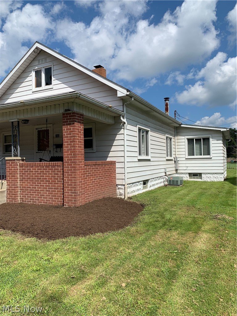 743 Ray Avenue NW New Philadelphia OH 44663