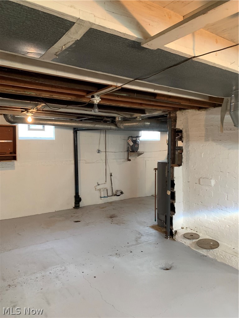 743 Ray Avenue NW New Philadelphia OH 44663