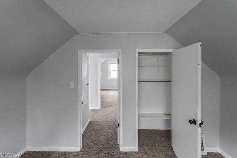 94 Southeast Avenue Tallmadge OH 44278