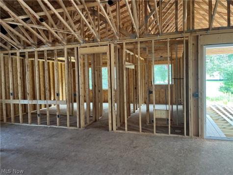 314 Delta Way Elyria OH 44035