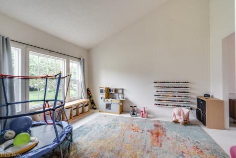 325 Fieldcrest Drive Fairlawn OH 44333